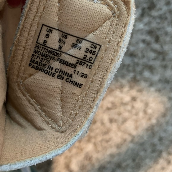 Clarks white slip on sandals size 8.5 adjustable strap comfort casual travel - Picture 7 of 8